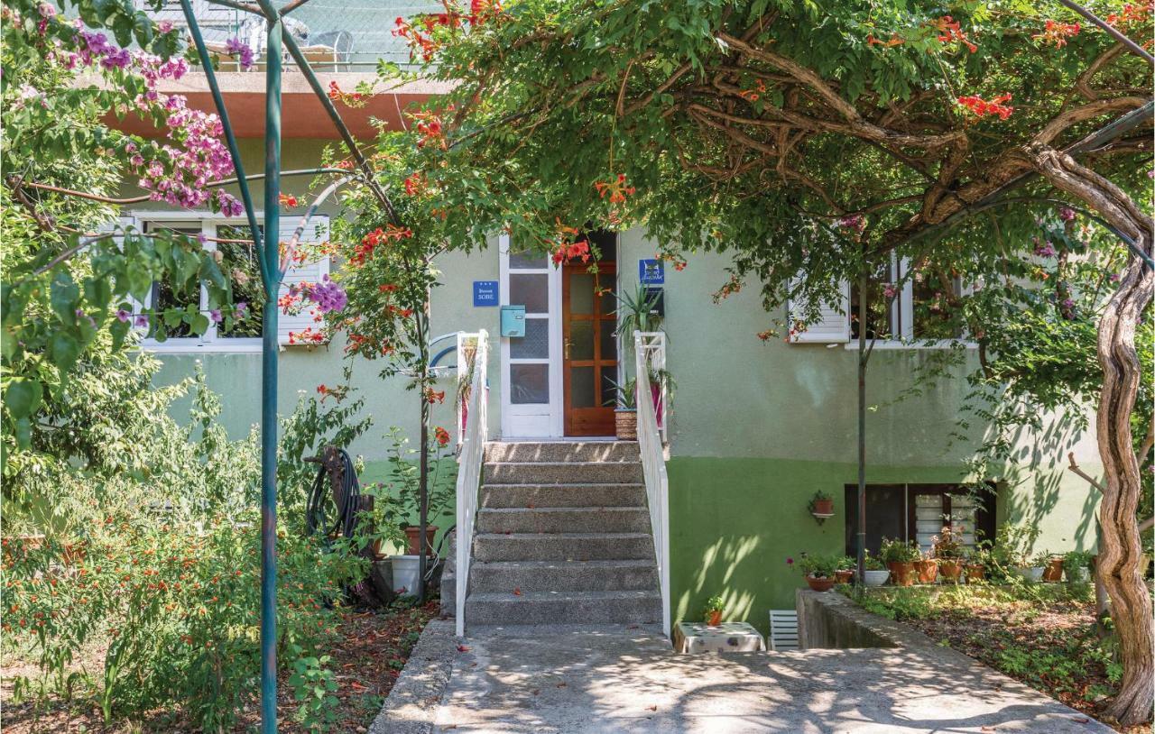 Lovely Apartment In Makarska With Wifi Eksteriør bilde